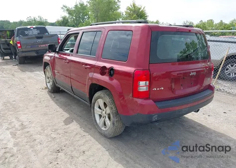 2014 Jeep Patriot Latitude z USA, uszkodzony, nr VIN 1C4NJRFB7ED688417